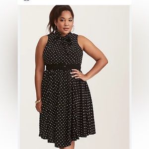 Torrid black polka dot dress size 20